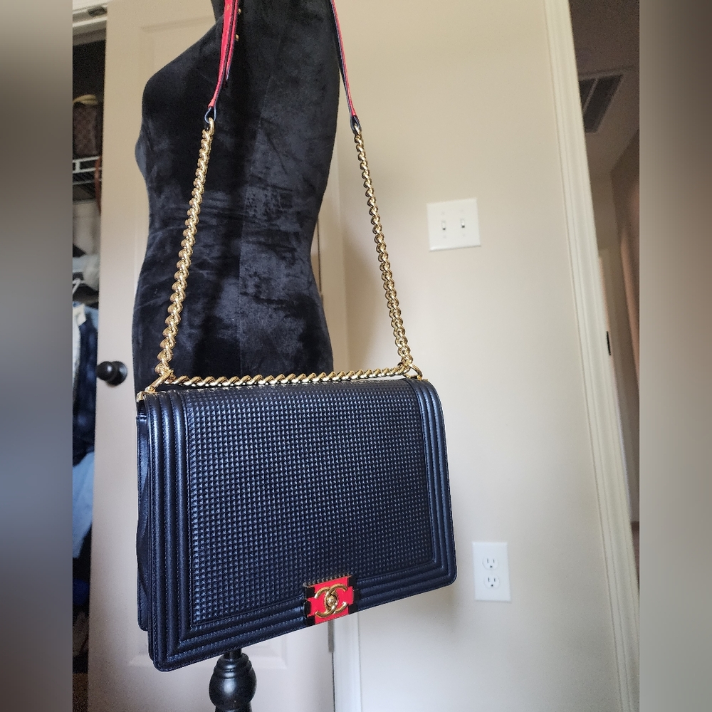 Elegant Chanel Leboy Navy Blue Cube 30cm Shoulder Bag
